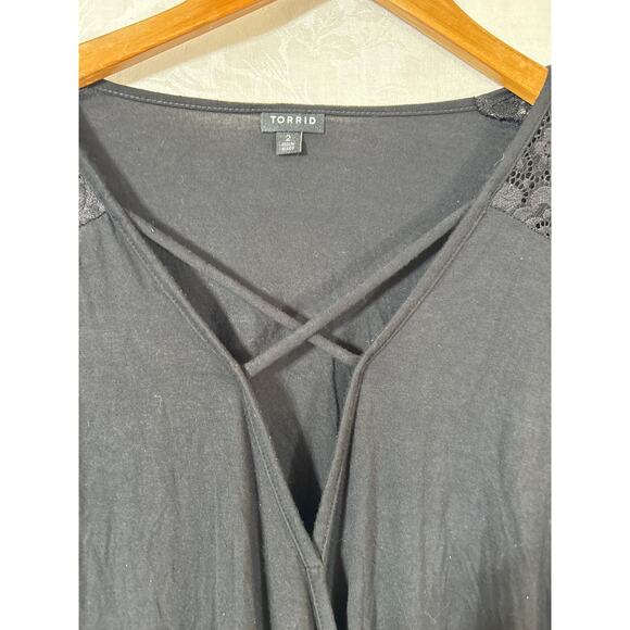 Torrid 2 2X Black Faux Wrap Top Strappy Lace Detail Boho - Picture 5 of 12